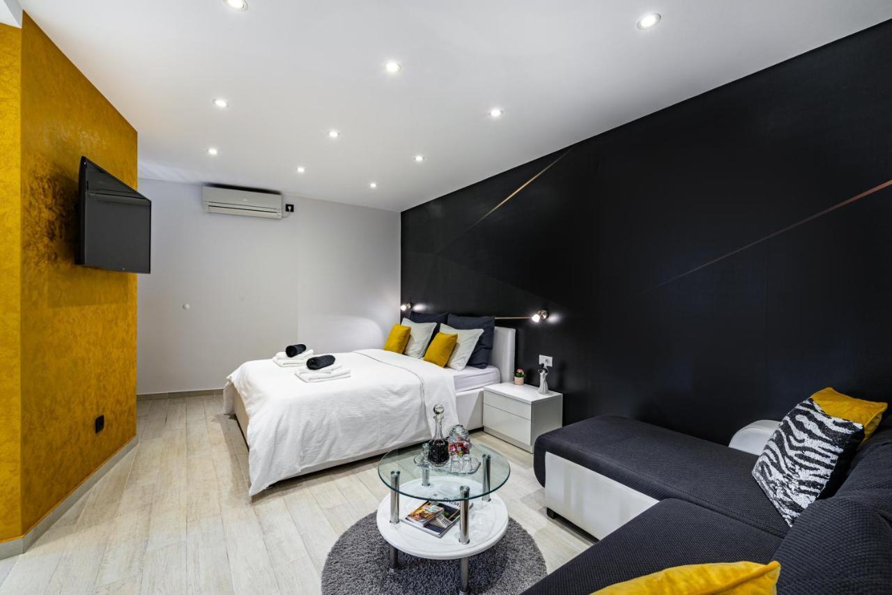 Apartament Paula *